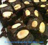 Brownie slice with nuts