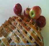 easy apple pie recipe - latticed pastry apple pie
