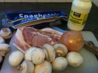 Here are the ingredients for this easy carbonara recipe