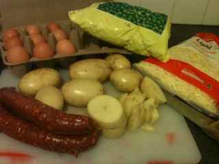 Ingredients for gen's easy potato recipe - Potato and Chorizo Omelet 