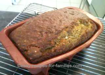 Easy pumpkin bread baked in the loaf tin