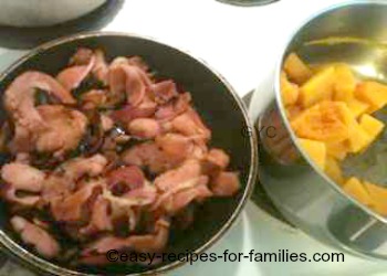 Cooked ingredients of pumpkin and bacon for the easy pumpkin pie recipe