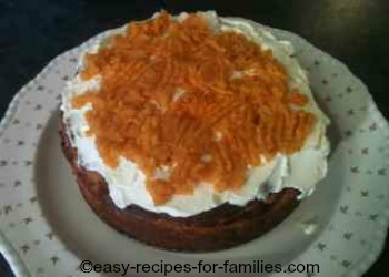 Layer of pumpkin and whipped cream on the cheese cake