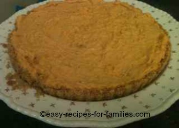 Plate this no bake pumpkin pie