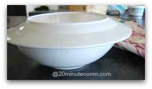 Always cover the bowl of food to be cooked in the microwave oven