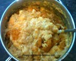 Combine the pumpkin cheesecake ingredients well